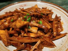 油焖鲜笋-兰溪小馆(首经贸店)