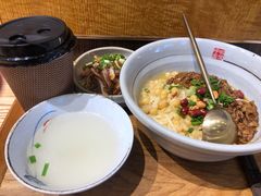 -呼啦面馆·头牌豌杂面(爱琴海店)