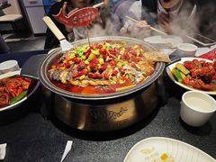-辣尚瘾·烤鱼·新川菜(牡丹园直营店)