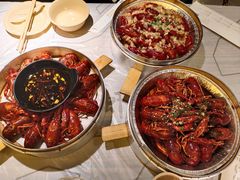 -巴厘龙虾·榜首油焖大虾(音乐学院·沿江酒馆店)