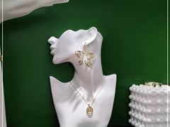 -LADY FAFA(巨鹿路陕西南路路口店)