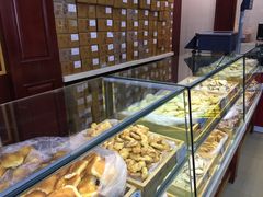 面包甜点陈列柜-老鼎丰(靖宇街总店)
