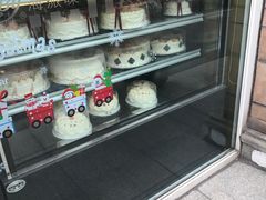 -红宝石·鲜奶小方·海派西点房(南丹店)