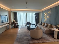 -深圳国际会展中心希尔顿酒店(前海华发冰雪世界店)
