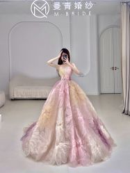 点击看大图 -曼青婚纱礼服馆