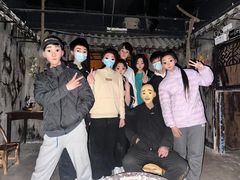 -荒岛实景沉浸密室(江汉路1店)