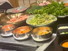 -臻牛烤肉