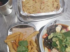 -马路牙子烧烤音乐酒馆(望京店)
