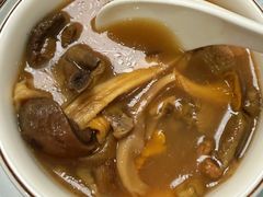 -菌海森林·非遗野生菌火锅(西山区滇池路摩根道店)