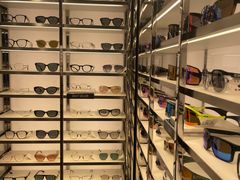 -LensCrafters亮视点·OAKLEY精选(静安嘉里中心店)