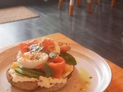 牛油果三文鱼吐司-Egg•Allday Brunch(襄阳北路店)