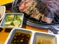 精品牛五花-唯成•韩国炭火烤肉 유성고기