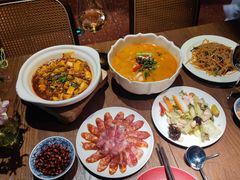 -肆海小川菜酒馆Wine Bistro (青年路店)