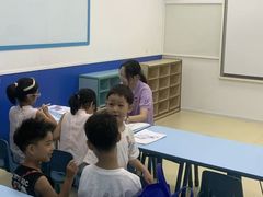 -瑞思少儿中心·少儿英语素养启蒙(勒泰直营校区)