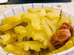 梅子凉瓜-T館·花园艺术餐厅