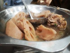 猪弯骨藕汤-小民大排档(光谷店)