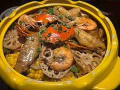 -多嘴超级肉蟹煲(杉杉国潮主题店)