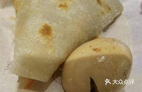 Stir-fried Three-Thread Roll in Pancake