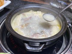 -大匠工房古船木艺术餐厅·猪肚鸡专门店(长白仙岛店)