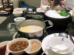 -红鼎豆捞·非遗鲍皇汤火锅(宝丰路店)