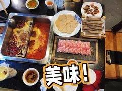 -百年川椒重庆老火锅(光谷店)