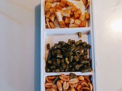 -荷塘秋月·本帮江浙菜(国权路店)