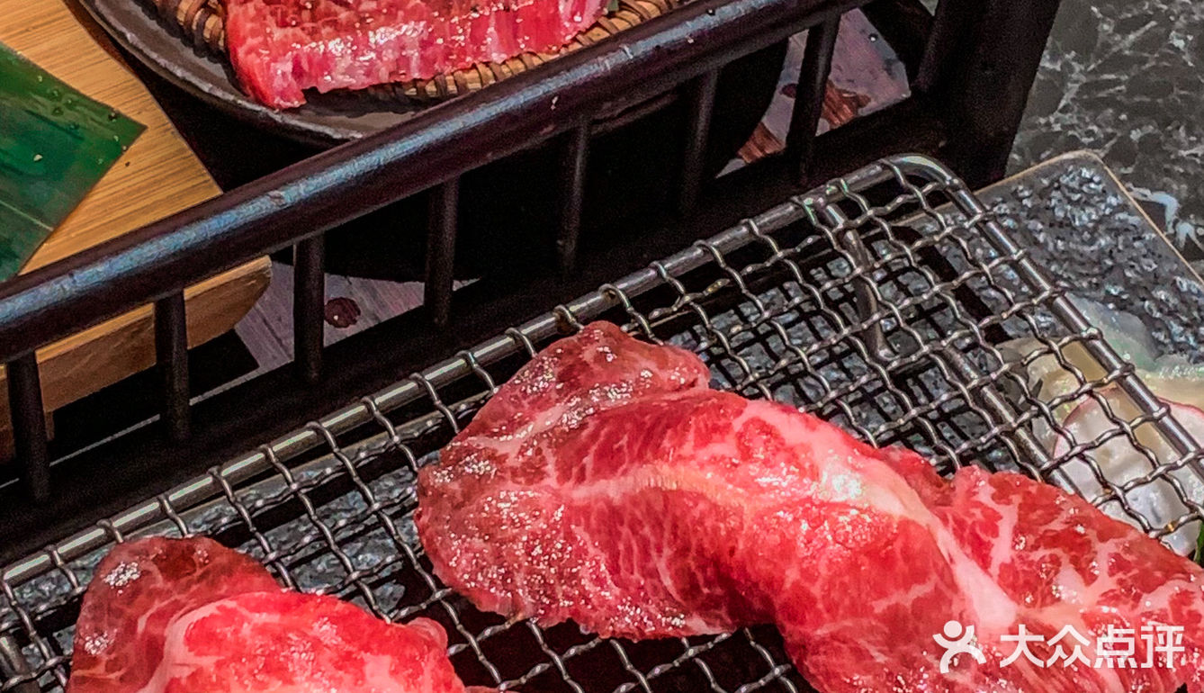 top1和牛烧肉🥩炙烤手握太好吃了！！