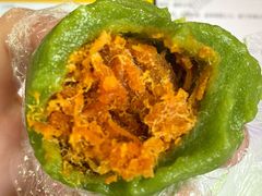 蛋黄肉松青团-许阿姨糕团店(南京总店)