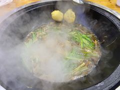 -山妹子铁锅炖