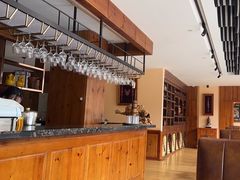 -黑青稞庄园·新式藏餐·牦牛肉汤锅(新都桥店)