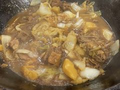 -粘豆包柴火铁锅炖