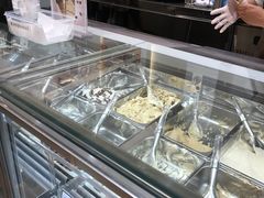 -VENCHI 闻绮(上海佛罗伦萨小镇店)