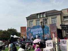 -王府井奥莱临潼小镇(临潼店)