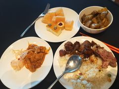 午餐供应-龙之梦万丽酒店青餐厅