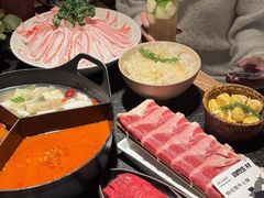 -三出山火锅(南京万象天地店)