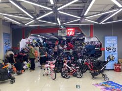 -百荣二期玩具城