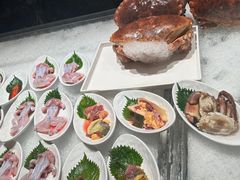 -雍容荟帝王蟹活龙虾展台自助(IFS黑金店)