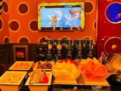 -歌友汇KTV(悦荟广场店)