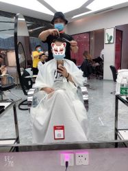 -变画·发型STUDIO