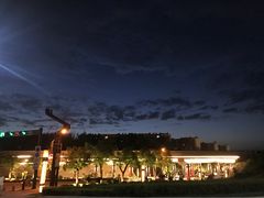 -王府井奥莱临潼小镇(临潼店)