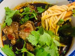 坨坨牛肉面-山城盅盅面
