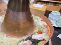 -果松木炭酸菜铜火锅·外婆参鸡汤