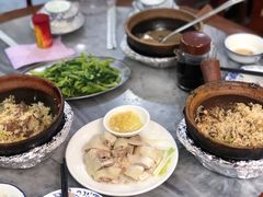 窝蛋牛肉煲仔饭-红星光发煲仔饭(大石街店)