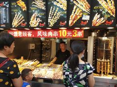 -八一路好吃街(雨田商务大厦店)