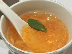 琥珀金耳-沿途四季·云南菜·诗酒茶(蓝色港湾店)
