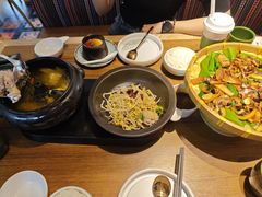 -云海肴·汽锅鸡·云南菜(天山百盛优客店)