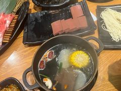 -呷哺呷哺(普陀乐购真北店)