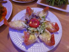 -J Daeng Seafood