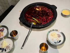 -卤校长老火锅(杨家坪直营店)