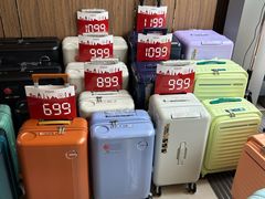 -广州周大福金融中心